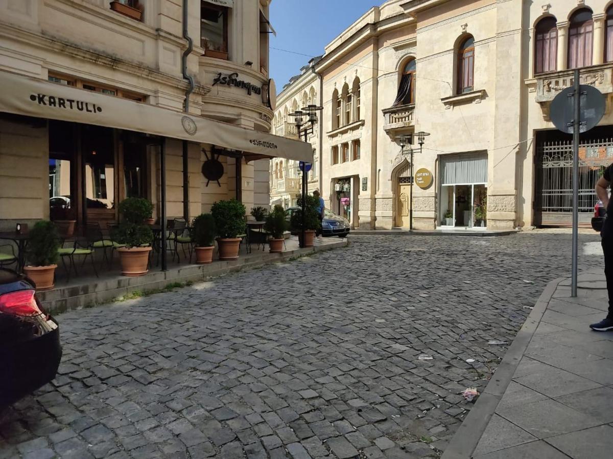 Готель Pushkin Street Pearl Кутаїсі Екстер'єр фото